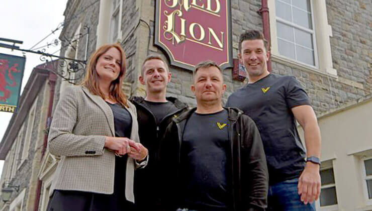 Vertex Team in front of the Red Lion pub
